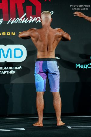 MEN'S PHYSIQUE ЮНИОРЫ STARS